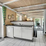 Nice Home In Blavand With Sauna Ferienhaus *