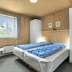 Lovely Home In Blavand With Sauna בית נופש