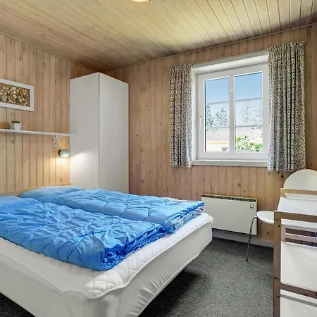 Vakantiehuis Awesome In With Sauna