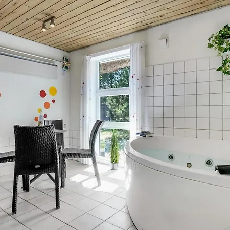 Holiday home Awesome In With Sauna Blavand